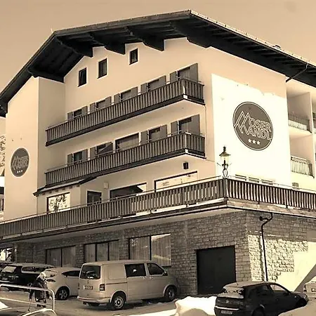 Alpina's Beds & Boots Hotel 3*